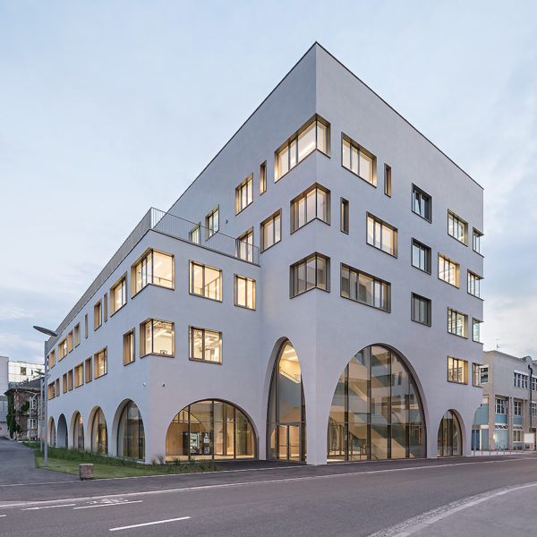 Institutsgebäude für Pharmazie in Salzburg 01