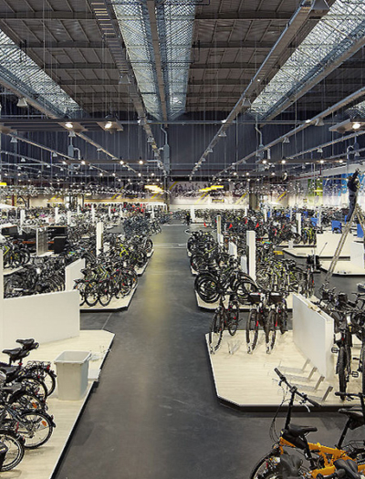 Sanierung einer Messehalle in Leipzig von Westphal Architekten