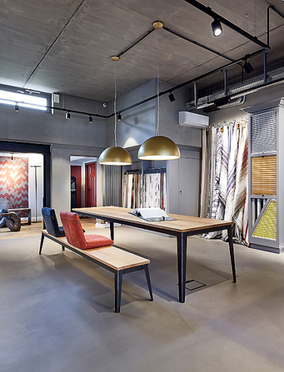 Ahle Showroom fu?r Tapeten und Farben in Paderborn von Matern Architekt