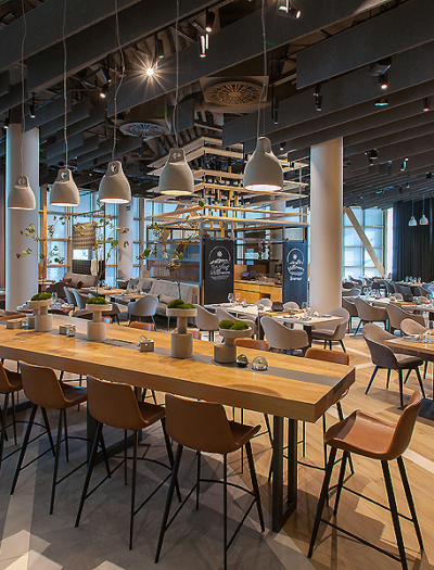 Mountain Hub Restaurant in München von Rawle Design und Gruschwitz