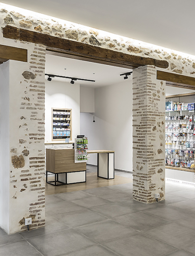 Apotheke in Valencia von Destudio Arquitectura
