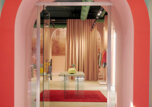 Flagship-Store in Barcelona 01