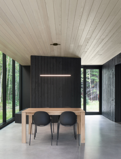 Cabins in Petite-Rivière-Saint-François von Bourgeois / Lechasseur architects