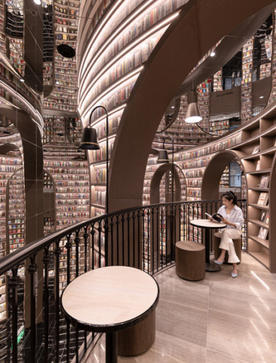Buchhandlung in Chengdu von X+Living
