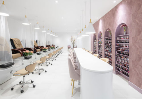 Les Ongles Diva Nails in Montreal 06