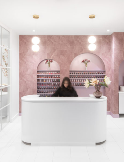 Les Ongles Diva Nails in Montreal von Issadesign
