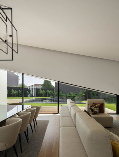 Wohnhaus in Gondomar von Mutant architecture