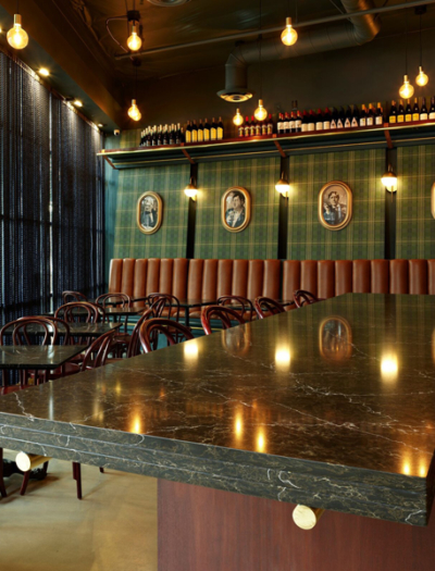 Restaurant mit Bar in Los Angeles von The LADG