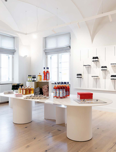 Klosterladen Marstall in Freising von iam interior.architects.