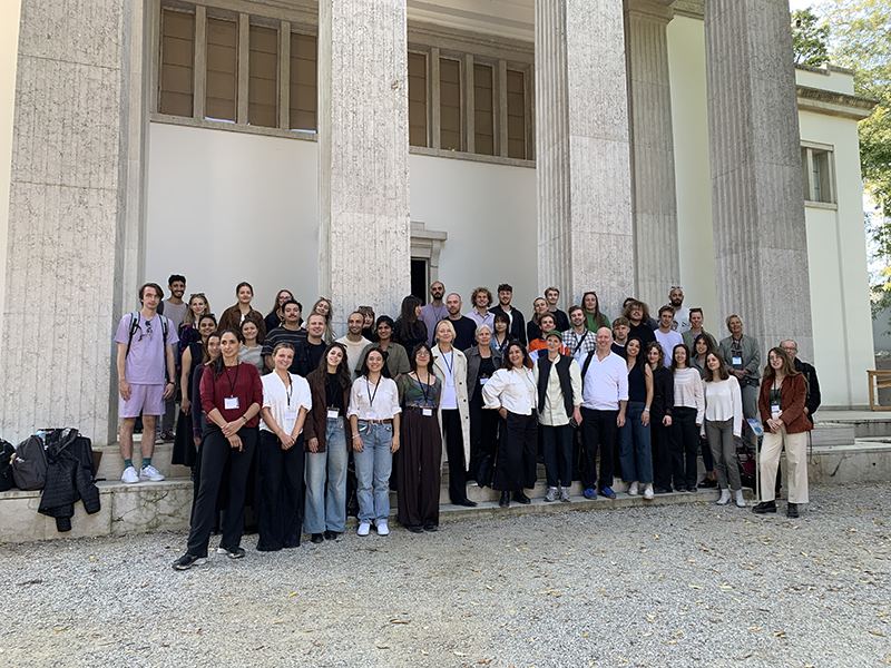 Rund 50 Studierende und Lehrende von 10 Hochschulen kamen im Rahmen der Architekturbiennale in Venedig für die Summer School „Designing Change“ der Sto-Stiftung zusammen.