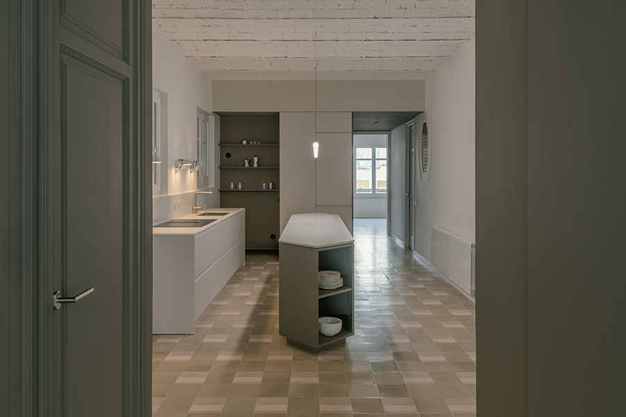 Wohnungsumbau in Barcelona von Metronom