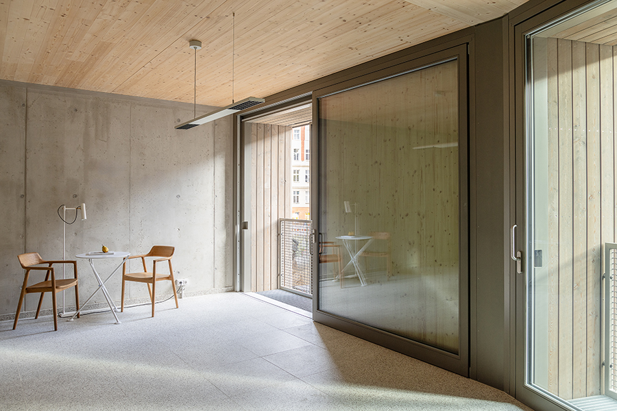 Wohn- und Geschäftshaus in Berlin von AHM Architekten