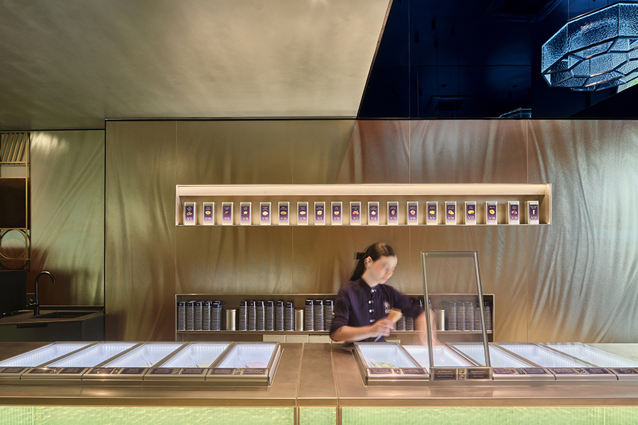 Eiscafé in Barcelona von El Equipo Creativo